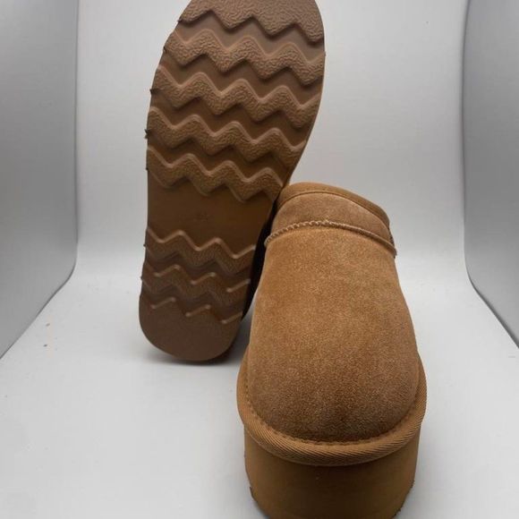 CUSHIONAIRE Women's Cozy Genuine Suede Mule Platform CHESTNUT 6 - Picture 5 of 6